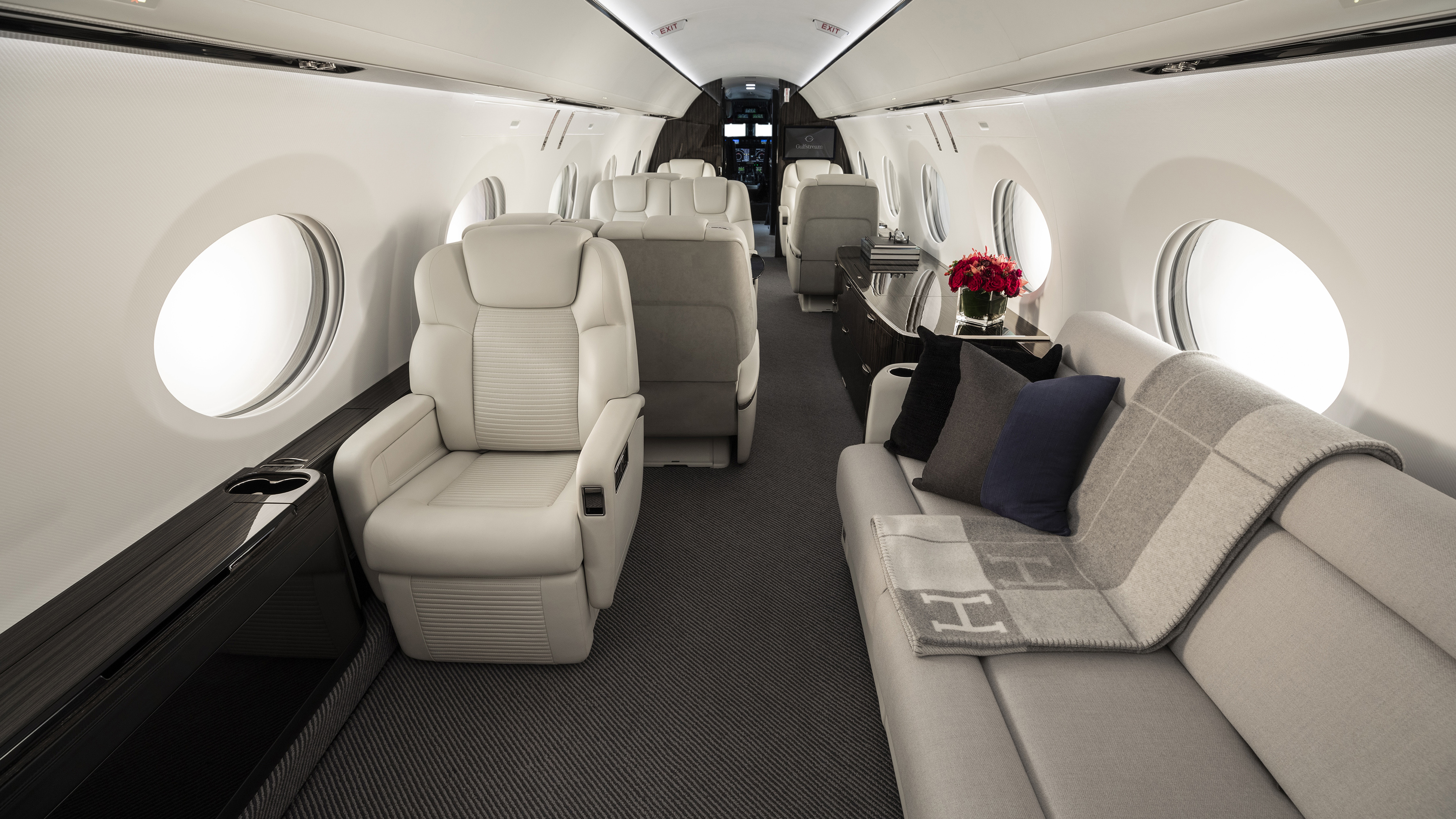 Even with a wider and taller cabin, the G500 burns less fuel while flying faster than its predecessor.