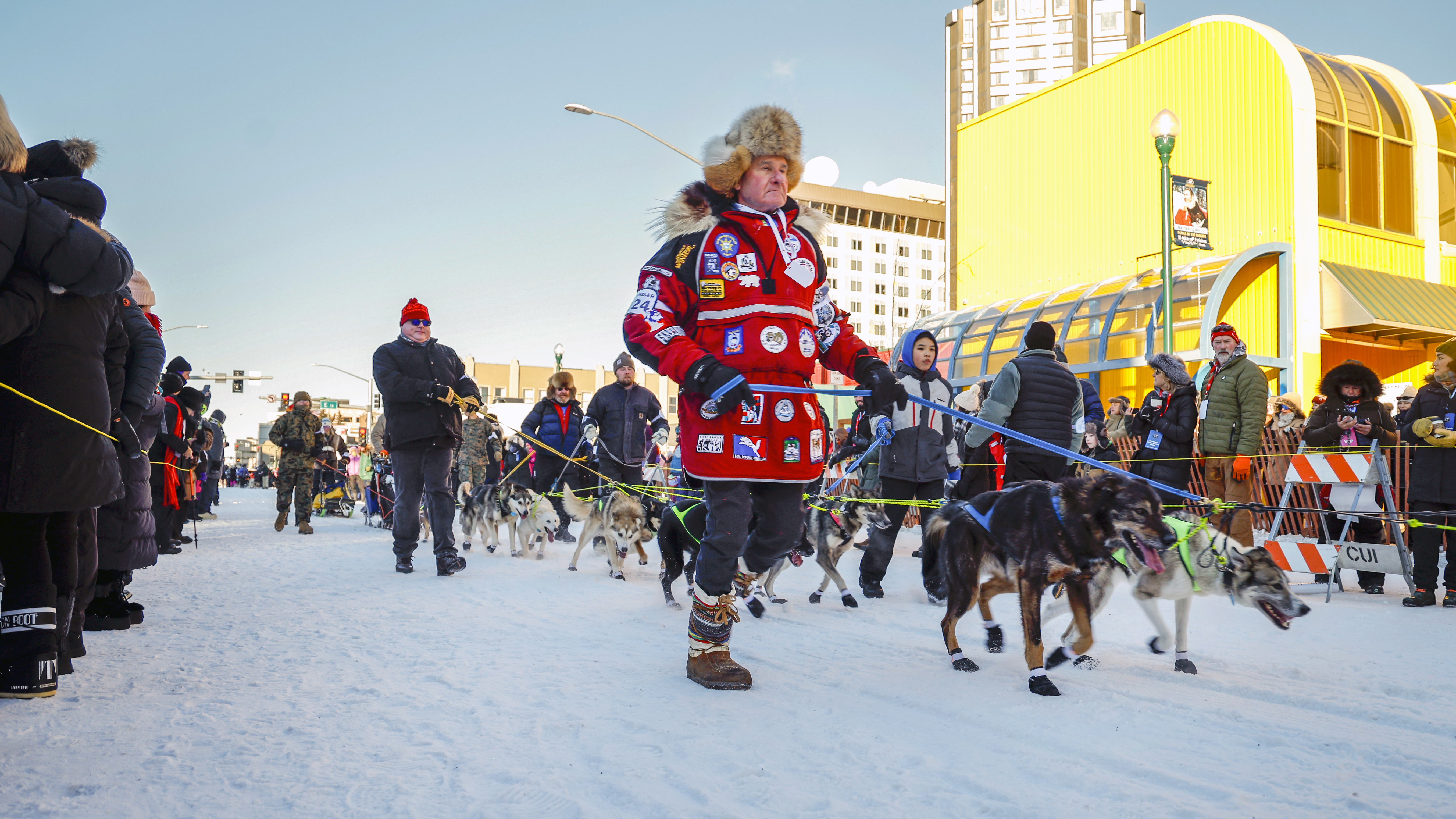 Layers are necessary on the frigid morning of the ceremonial start—the “real feel” is well below freezing, and the early morning shade makes it even cooler.