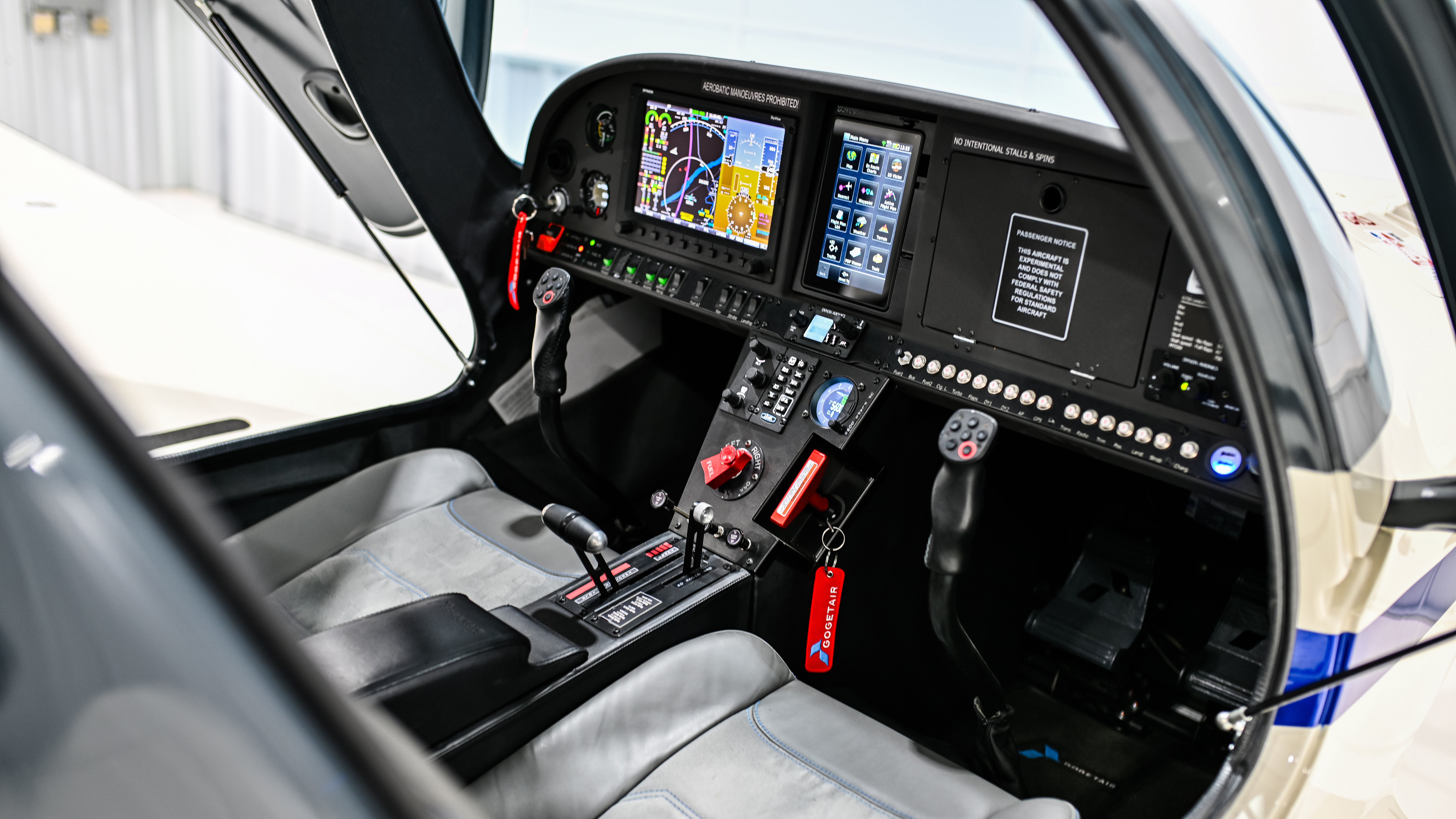 The panel includes a Dynon SkyView and autopilot, and a Garmin Aera 760. The baggage compartment can hold up to 55 pounds; G750s also have an option for two children's seats in the rear.
