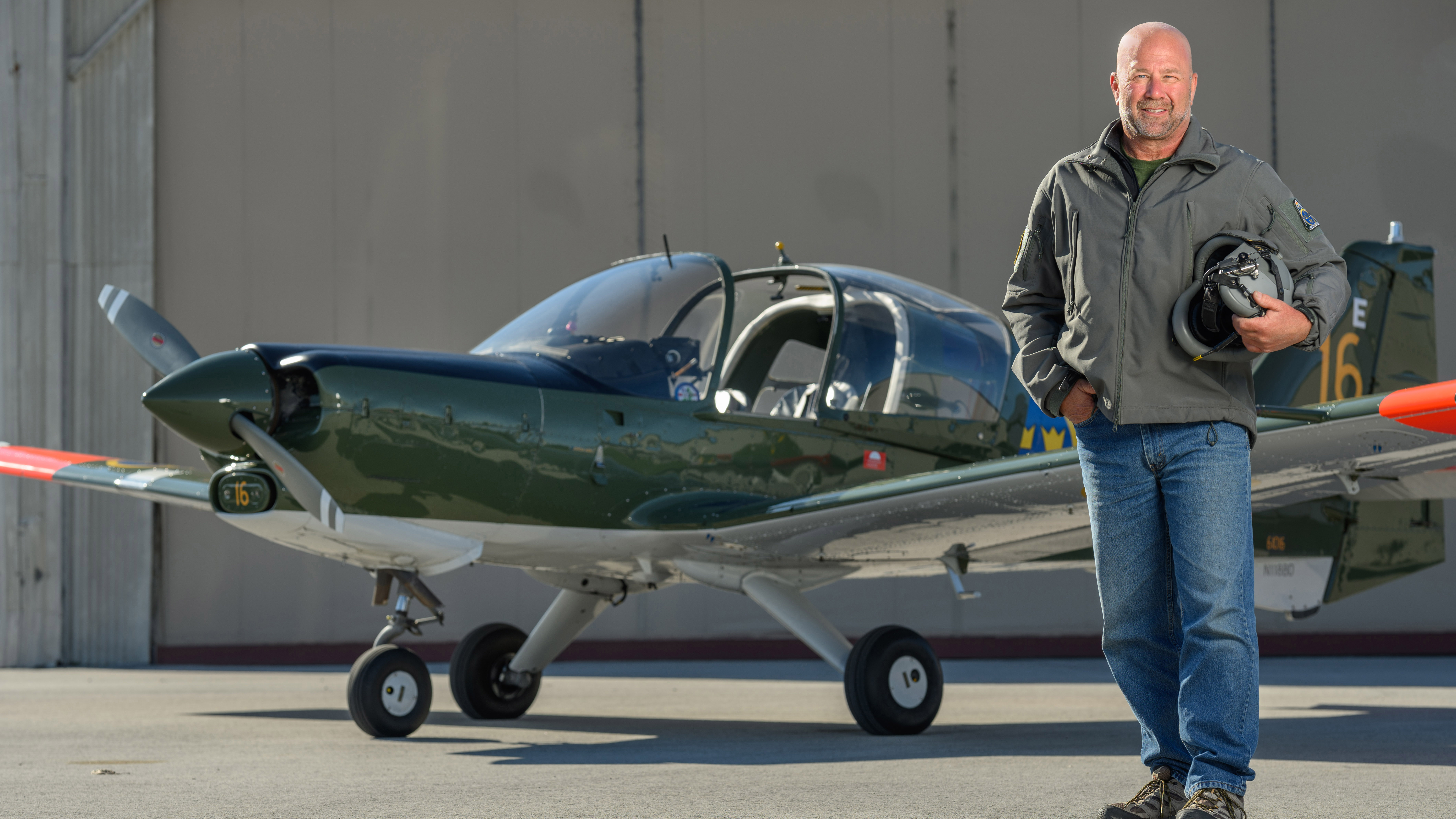 Steve Kortokrax, a professional pilot currently flying the Bombardier Challenger 350, stands by his fully restored SK–61(one of two aircraft he owns). The panel restoration of N118DB included an upgraded suite of modern avionics and digital autopilot while retaining traditional steam gauges. The hula dancer atop the glareshield is a not part of the minimum equipment list but serves as a whimsical turbulence indicator.