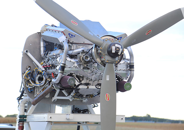 Engineered Propulsion Systems started a new Graflight V-8 engine